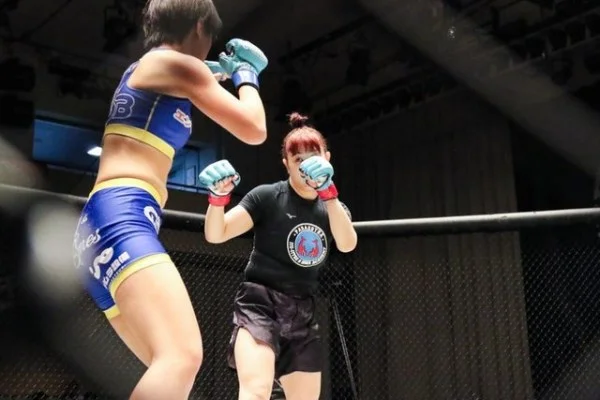名古屋亚运会空手道女子组手尹笑言冲金与日本选手全面实力分析
